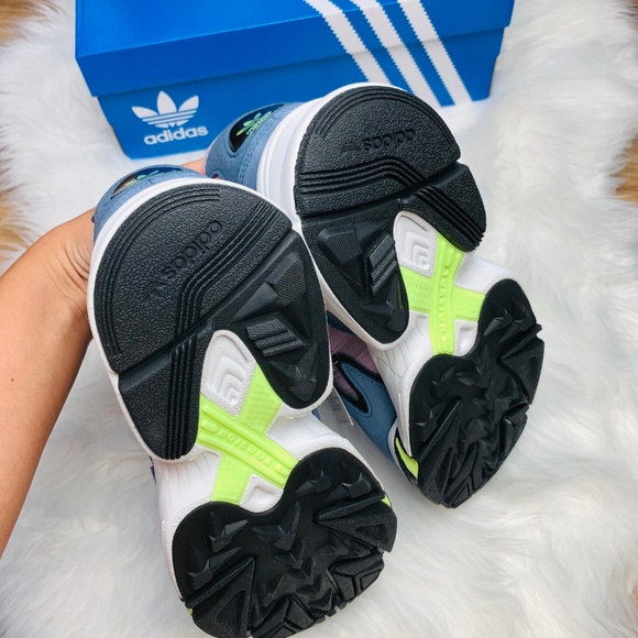 Adidas Yung 96 Chasm Shoes - Picture 6 of 7